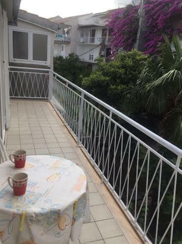 Pavlinovic Jure Lägenhet Makarska Exteriör bild